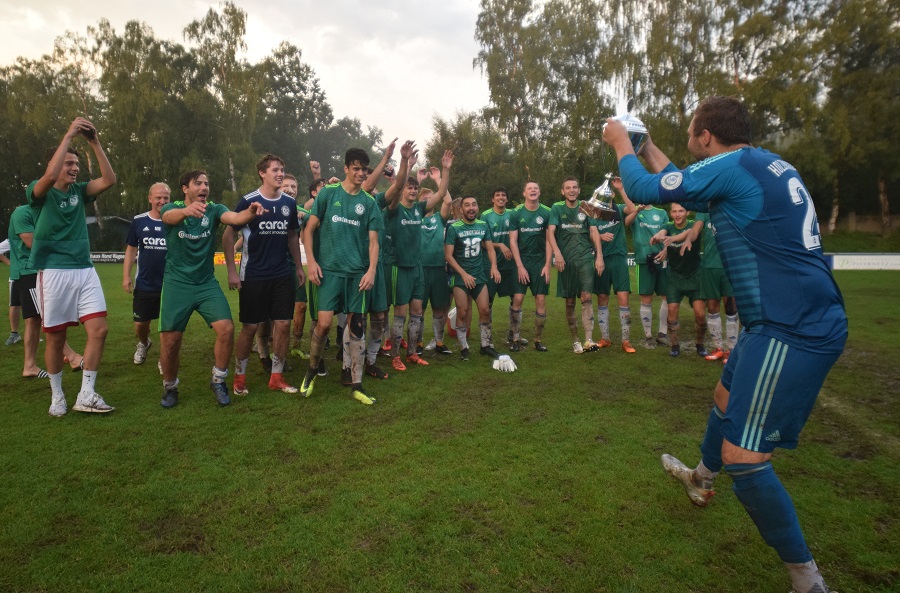 Der Holzwickeder SC gewinnt den Hecker-Cup 2018