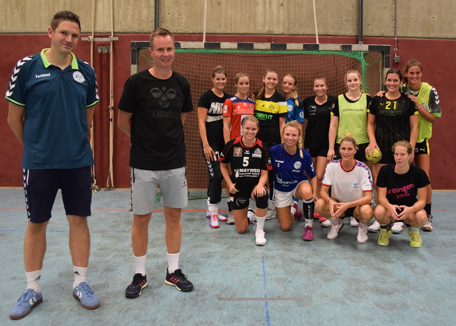 Bundesliga-Coach André Fuhr leitet Training der Handball-Damen