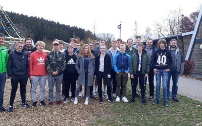 Junge Mountainbiker bei der Kids-Coach Ausbildung der Radsportjugend NRW