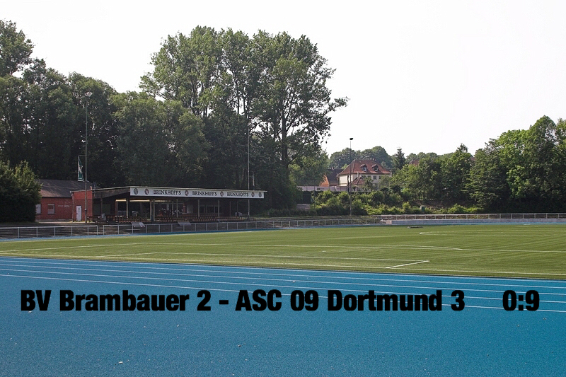 D3 feiert Herbstmeisterschaft mit einem 9:0 Auswärtssieg beim BV Brambauer 2