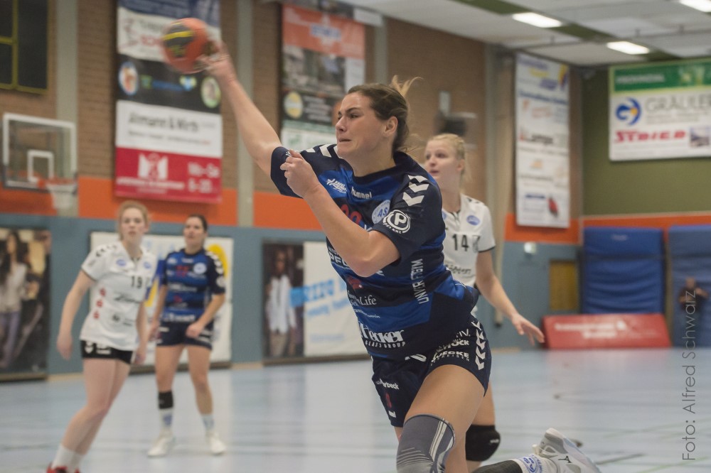 Handball: Damen gewinnen Liga-Knüller – Herren beim Titelfavoriten achtbar