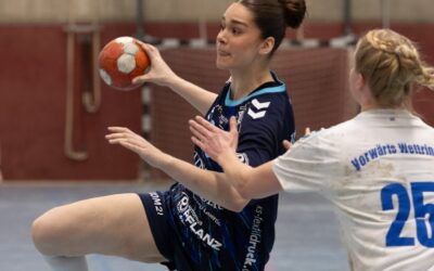 Mit Feldspielerinnen im Tor: Damen 1 gewinnen Nachholspiel bei heimstarker TG Hörste mit 28:27!