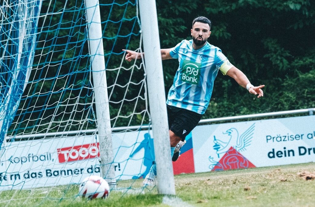 Favoritensiege beim Hecker-Cup: ASC 09 und Kirchhörde stehen im Halbfinale!