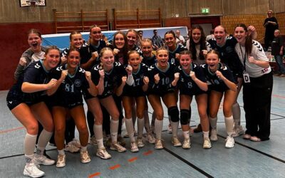 Thriller ohne Happy-End: Herren 1 verlieren Derby mit 26:27 – Herren 2 und wA-Jugend weiter »blütenweiß«